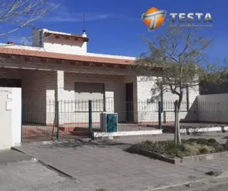 VIVIENDA 3 DORMITORIOS - PLAYA UNIÓN - RAWSON foto 4