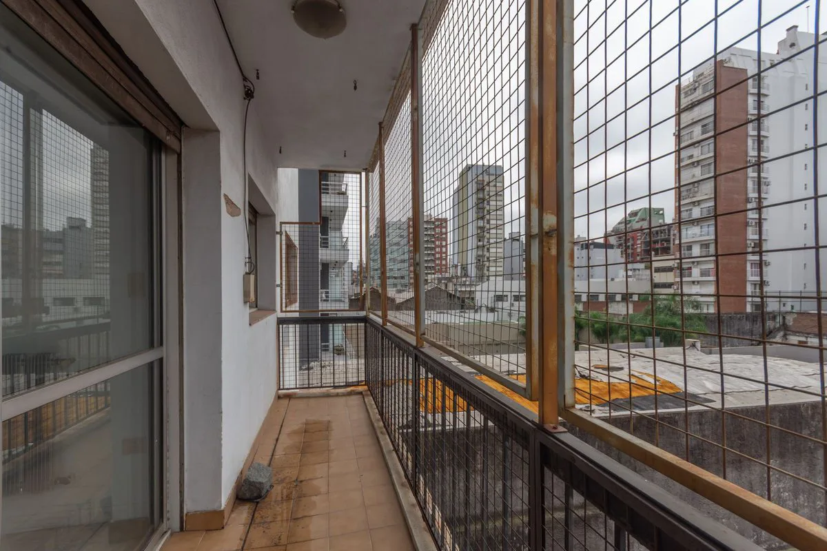 VENTA DEPTO 4 AMBIENTES CON COCHERA FIJA BALCÓN foto 5