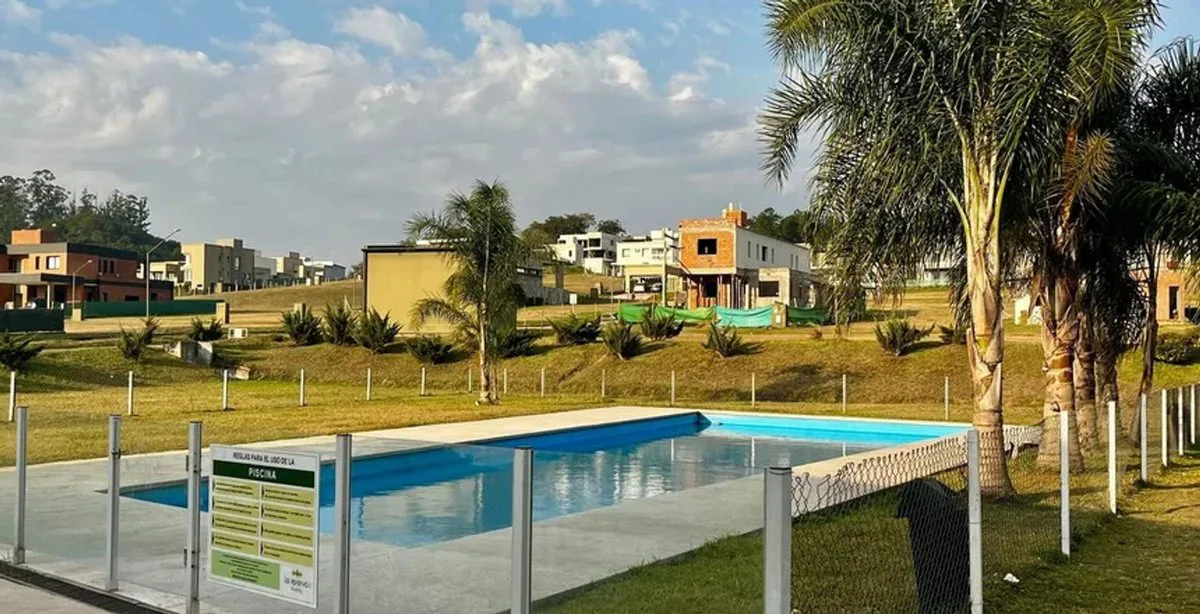 VENDO TERRENO EN LA RESERVA 1 foto 2