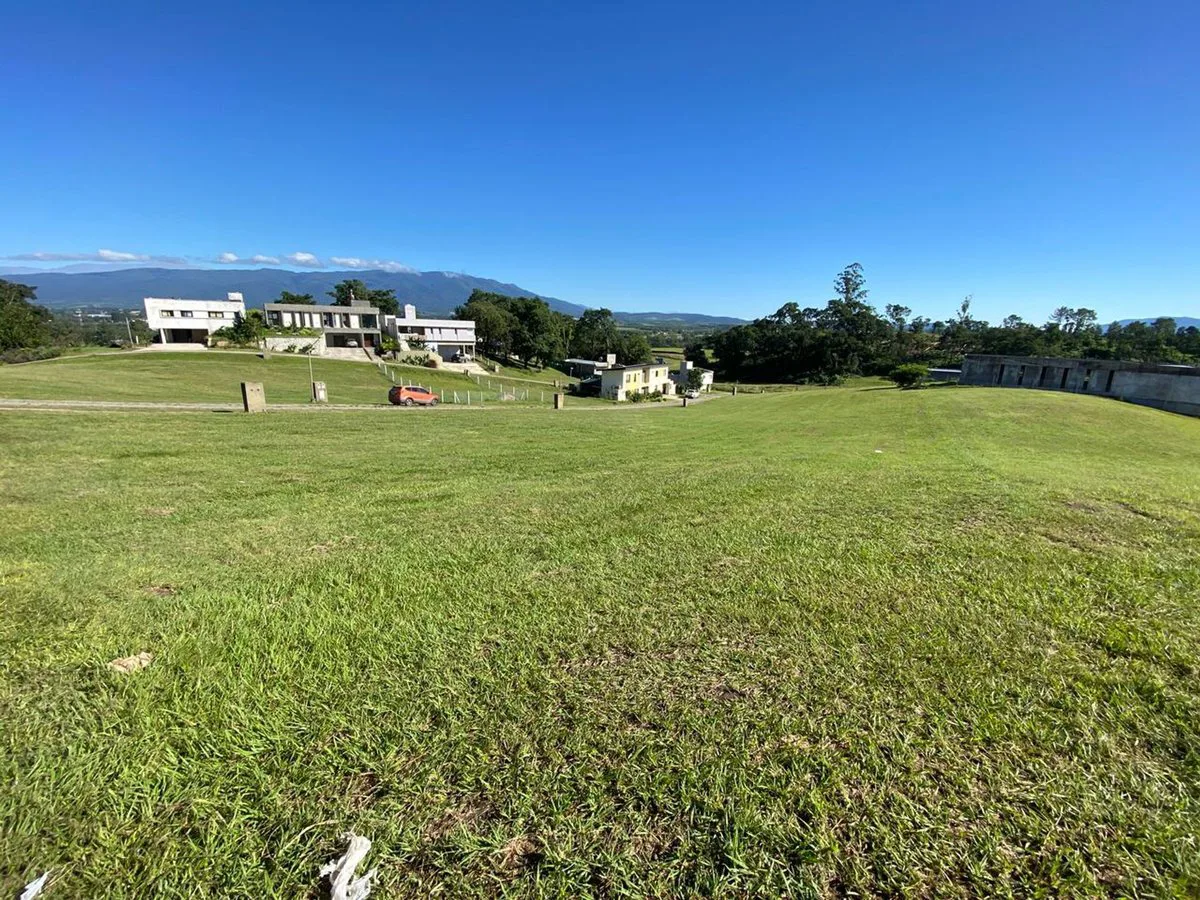 VENDO TERRENO EN LA RESERVA 1 foto 4