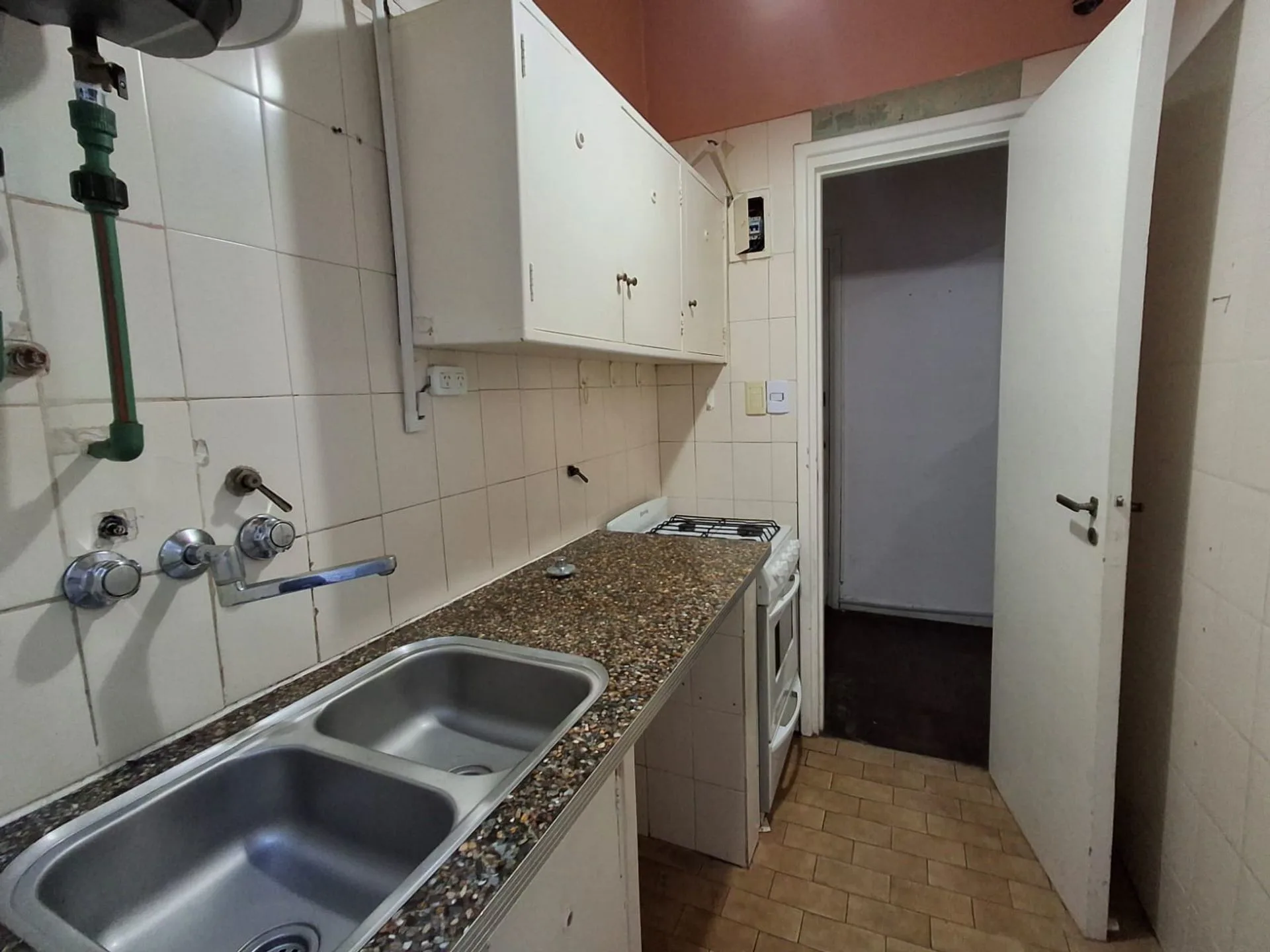 VENTA BALVANERA 2 AMBIENTES PATIO A REFACCIONAR PH foto 5