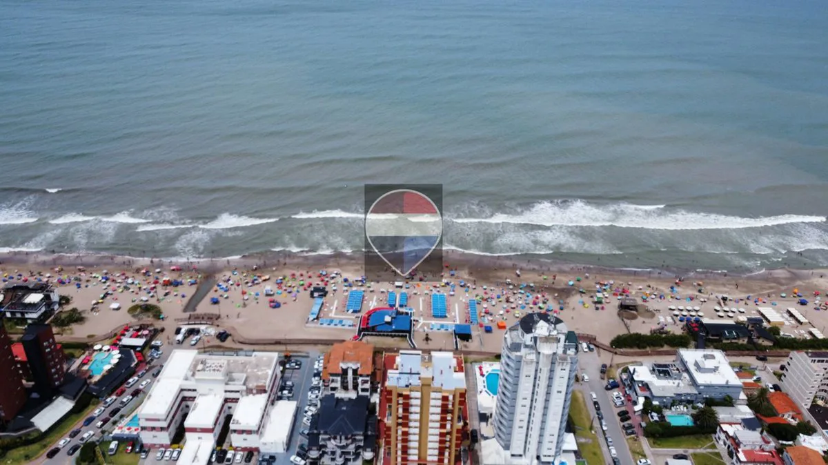 VENTA LOTE MULTIFAMILIAR VILLA GESELL foto 2