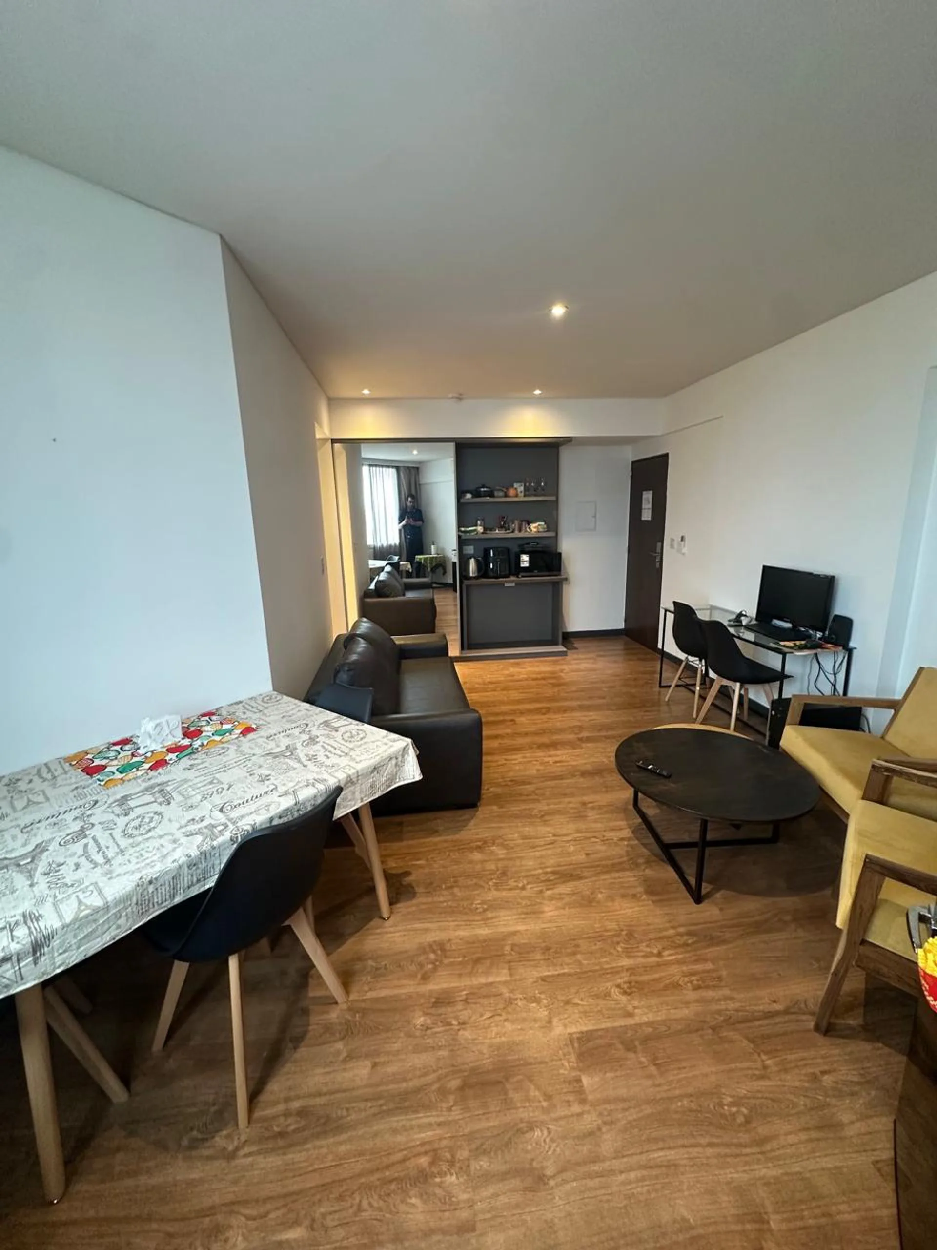VENTA UN DORMITORIO AMUEBLADO - ALBERDI foto 2