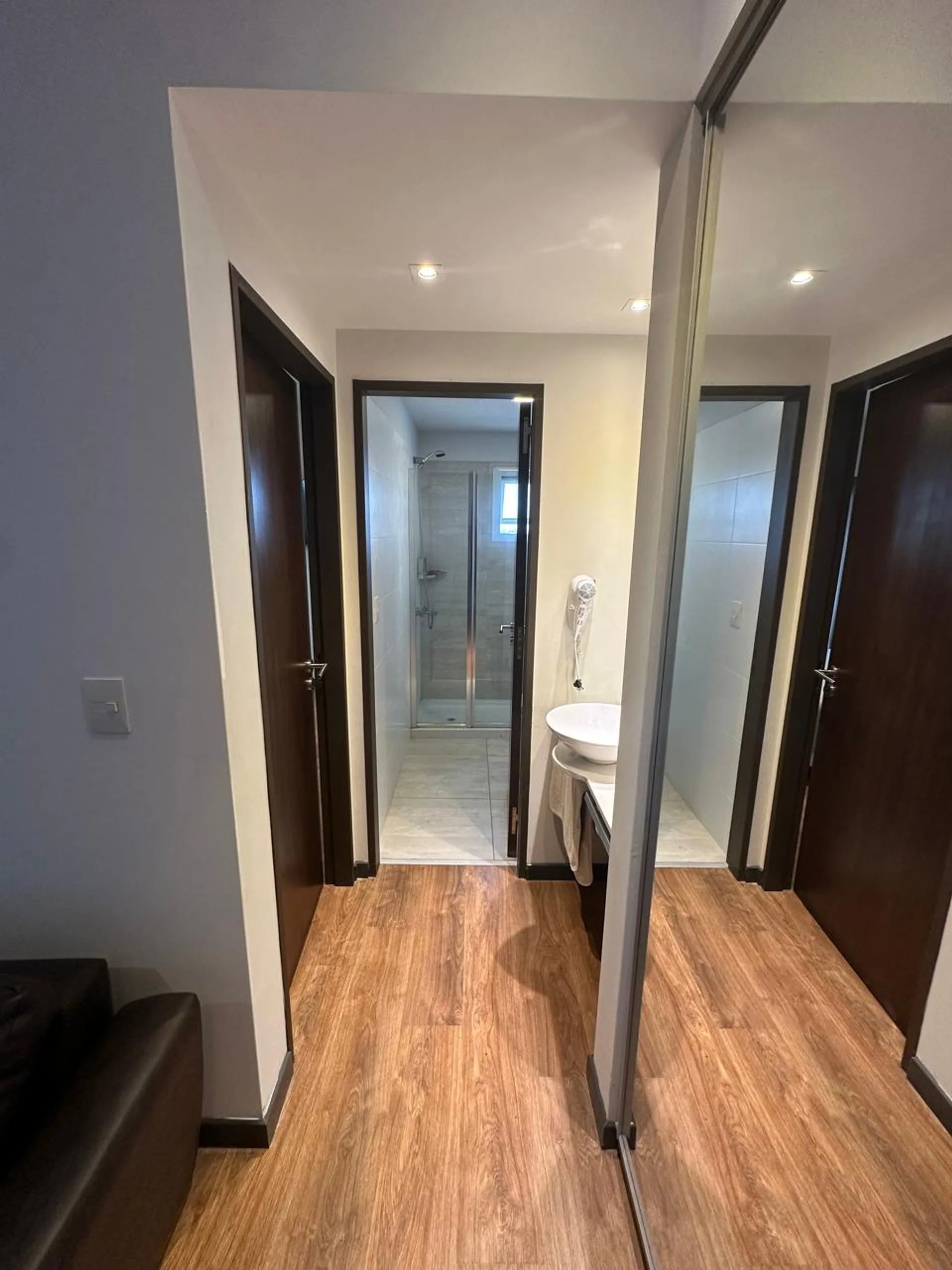 VENTA UN DORMITORIO AMUEBLADO - ALBERDI foto 4