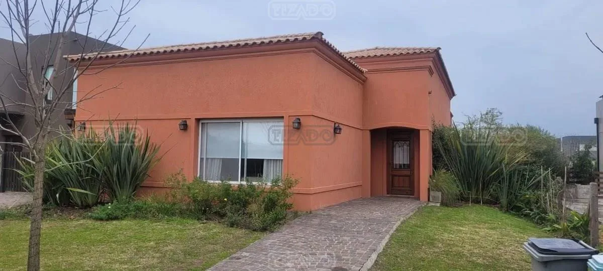 Araucarias, puertos del Lago 100 foto 5
