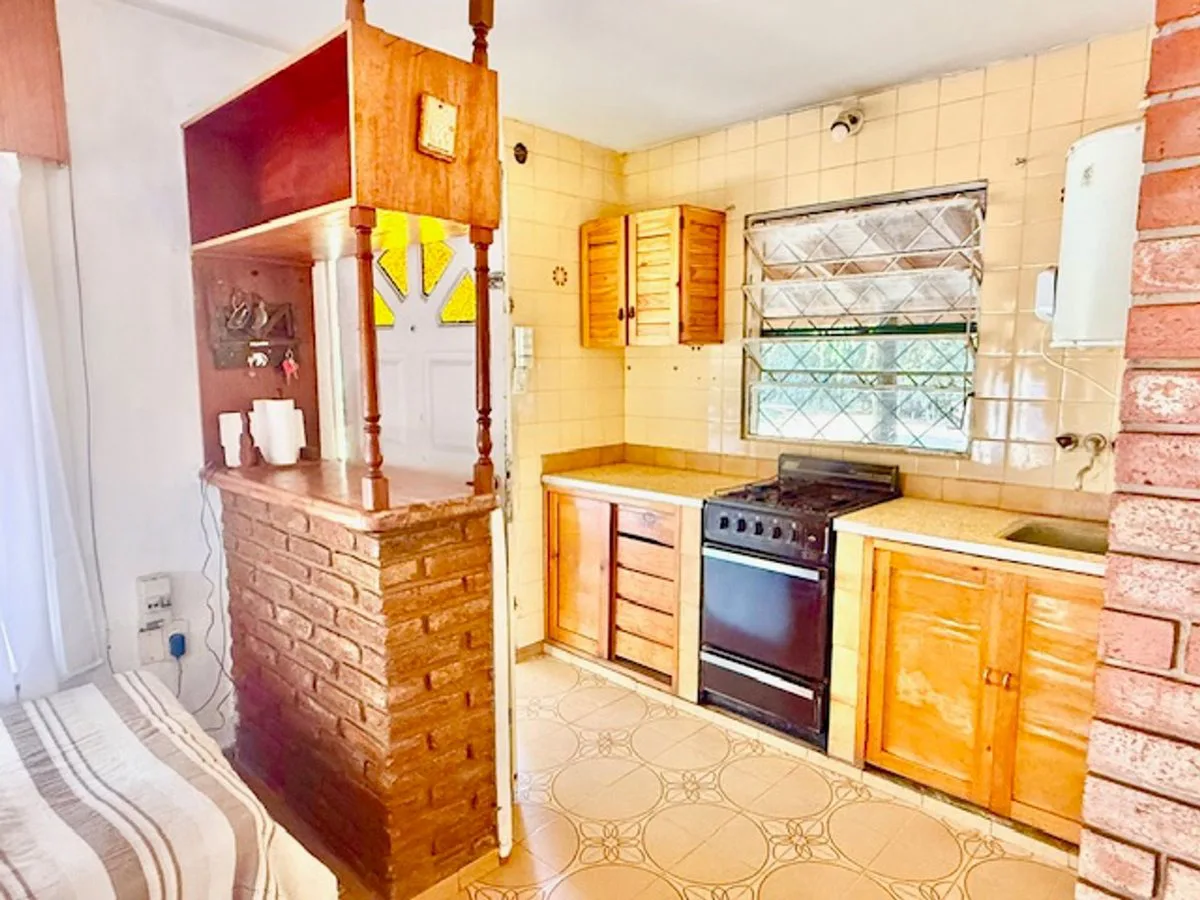 VENTA DE CASA CON PISCINA EN SAN MIGUEL DEL MONTE foto 5