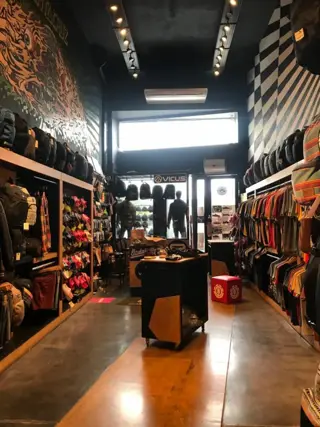 excelente local a la venta foto 5