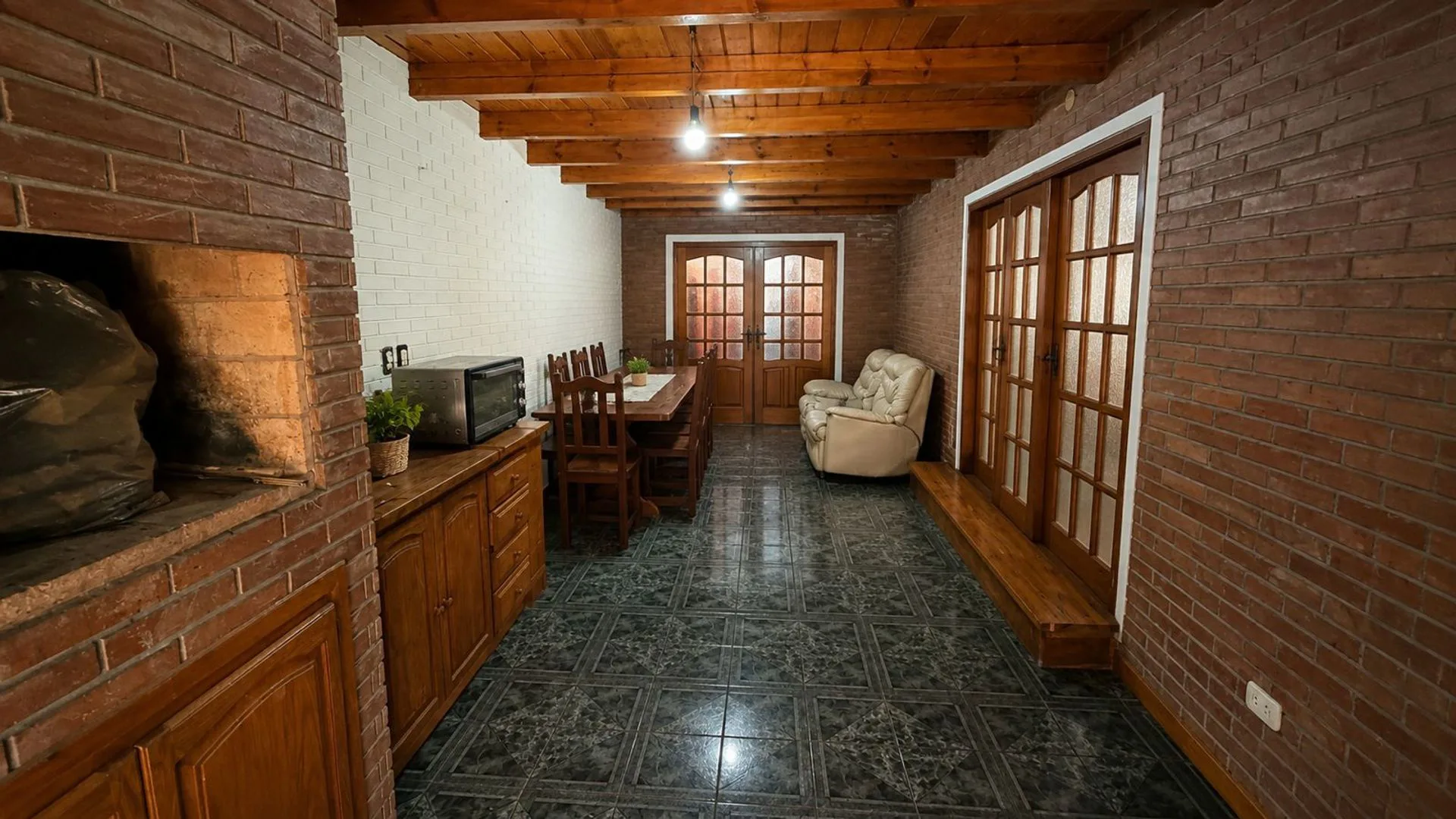 Se vende casa 3 dormit.+2 plantas, exc. ubic. V.T. foto 5