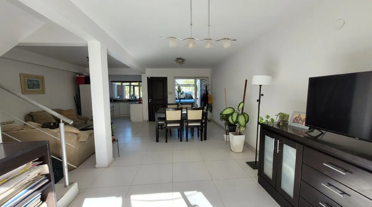 VENTA CASA 3 DORMITORIOS - PICKER 3873, NEUQUÉN foto 2