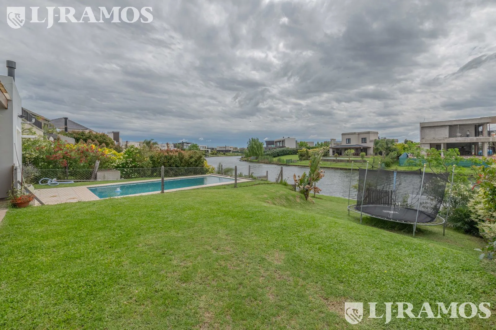 Casa en venta en el Barrio Vistas - Puertos / Escobar foto 5