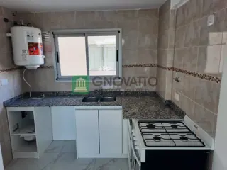 DEPARTAMENTO 2 AMBIENTES Y MEDIO CON BALCON AL FRENTE  - A ESTRENAR foto 5