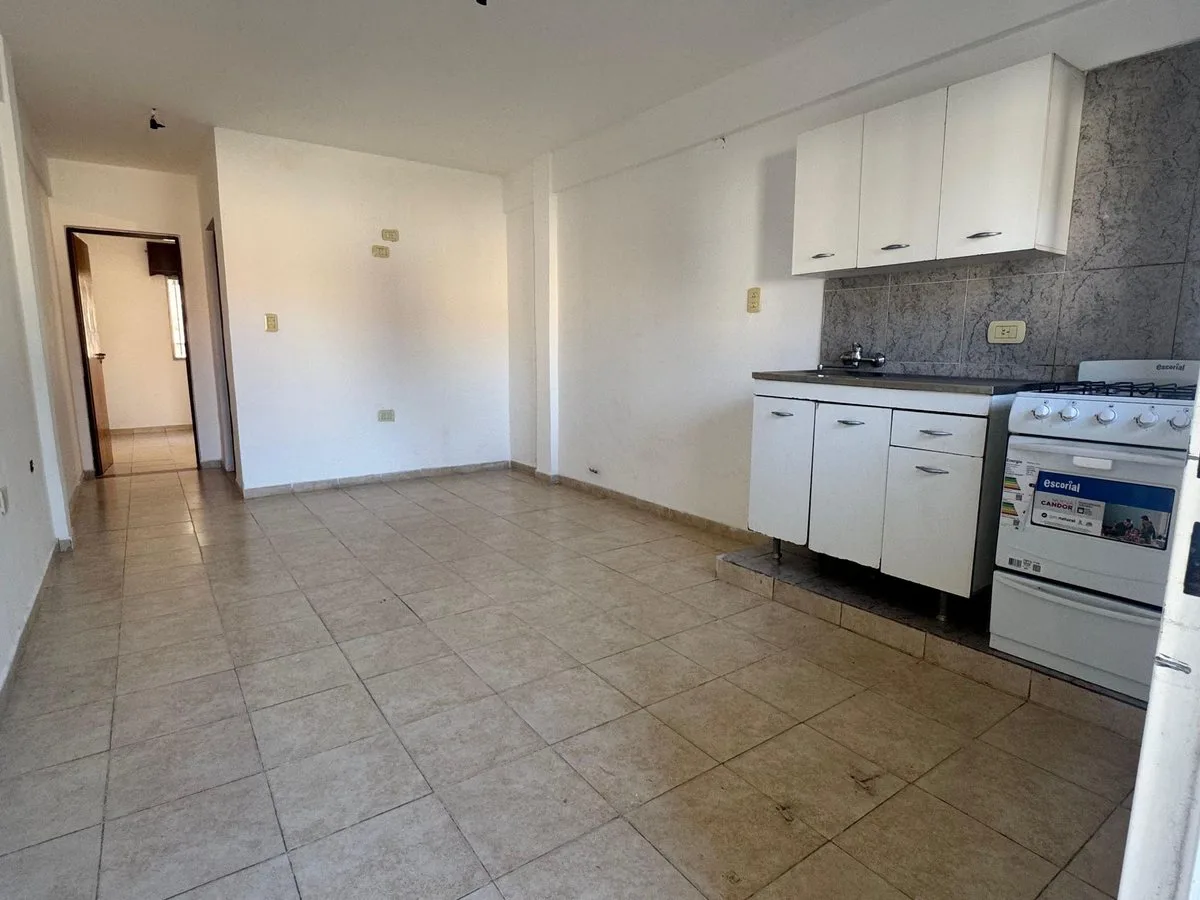 DEPARTAMENTO EN VENTA 2 AMBIENTES. VILLA LUZURIAGA foto 2