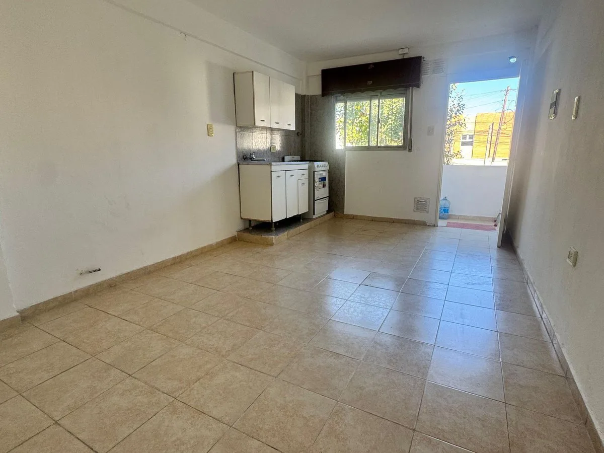 DEPARTAMENTO EN VENTA 2 AMBIENTES. VILLA LUZURIAGA foto 3