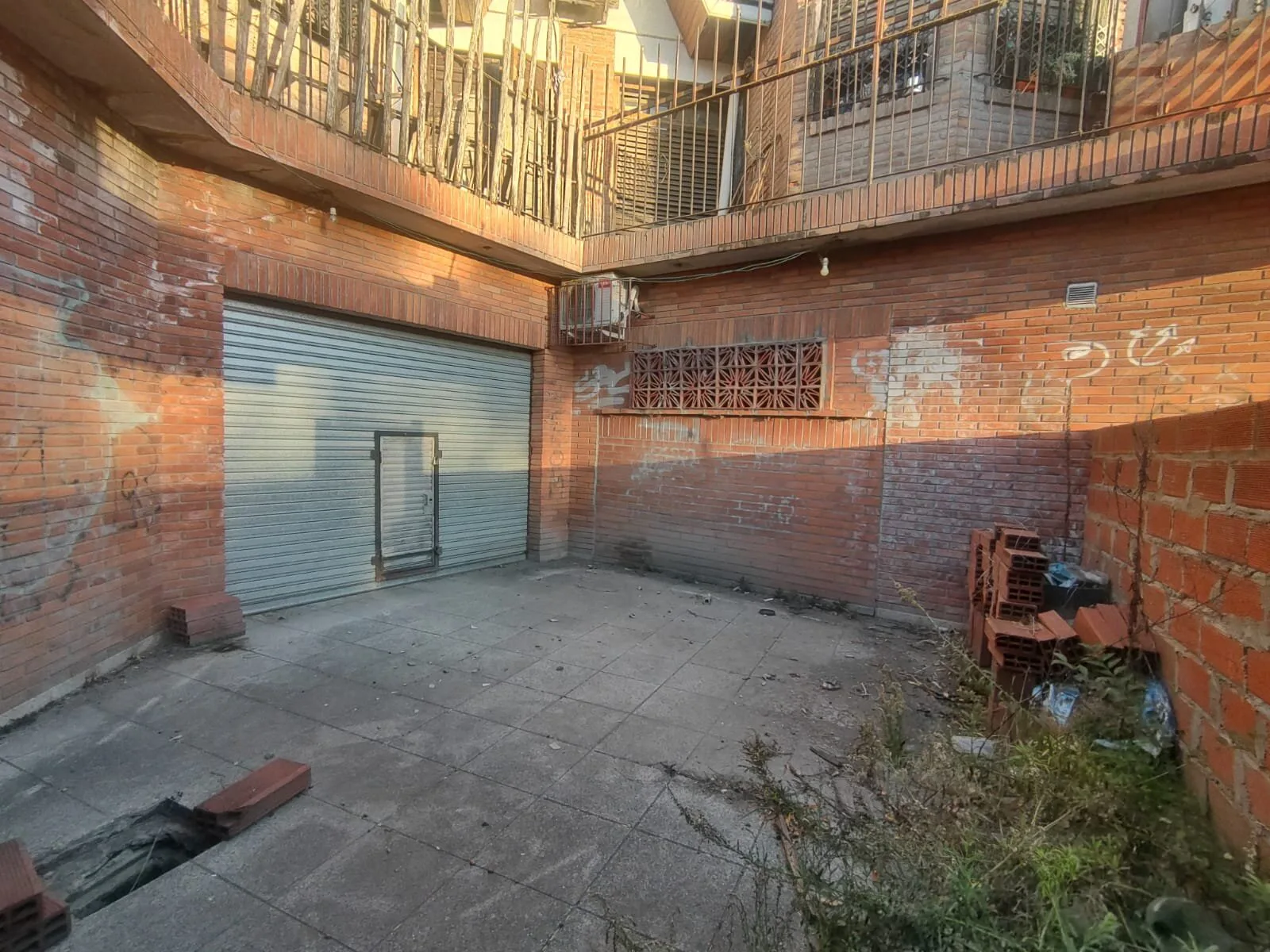 Local en Venta a Reciclar – Villa España, Berazategui foto 3