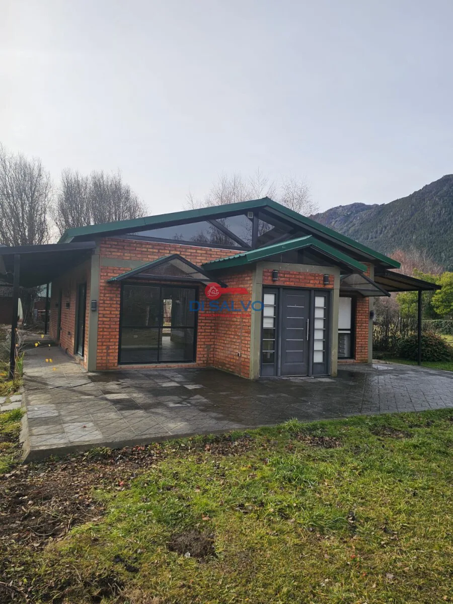 Casa en venta en Lago Puelo, 2253 m² foto 2