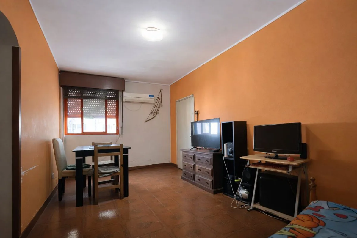 VENTA LUMINOSO DPTO 3 AMB - CABALLITO -OPORTUNIDAD foto 2
