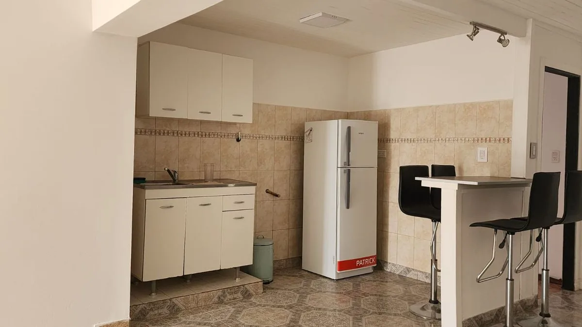 CASA CON MONOAMBIENTE A LA VENTA, PLOTTIER, NEUQUE foto 3