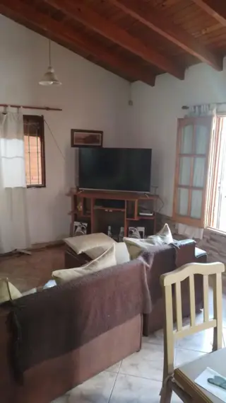 BELLA CASA EN VENTA   ZONA TRANQUILA foto 4