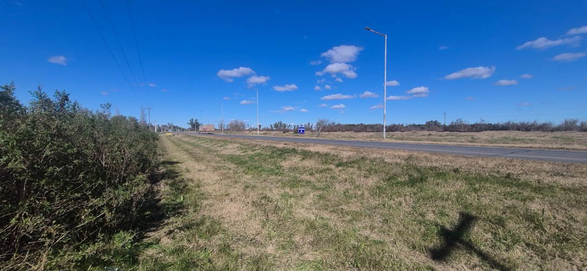 En Venta Terreno sobre Ruta Nacional 11. Oliveros foto 3