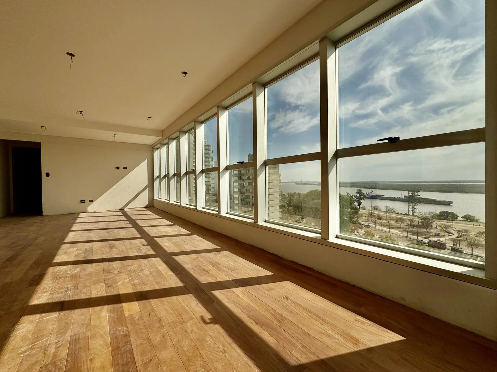 Moreno 100 Bis - Piso Exclusivo de 3 dormitorios en  venta con vista al Rio foto 5