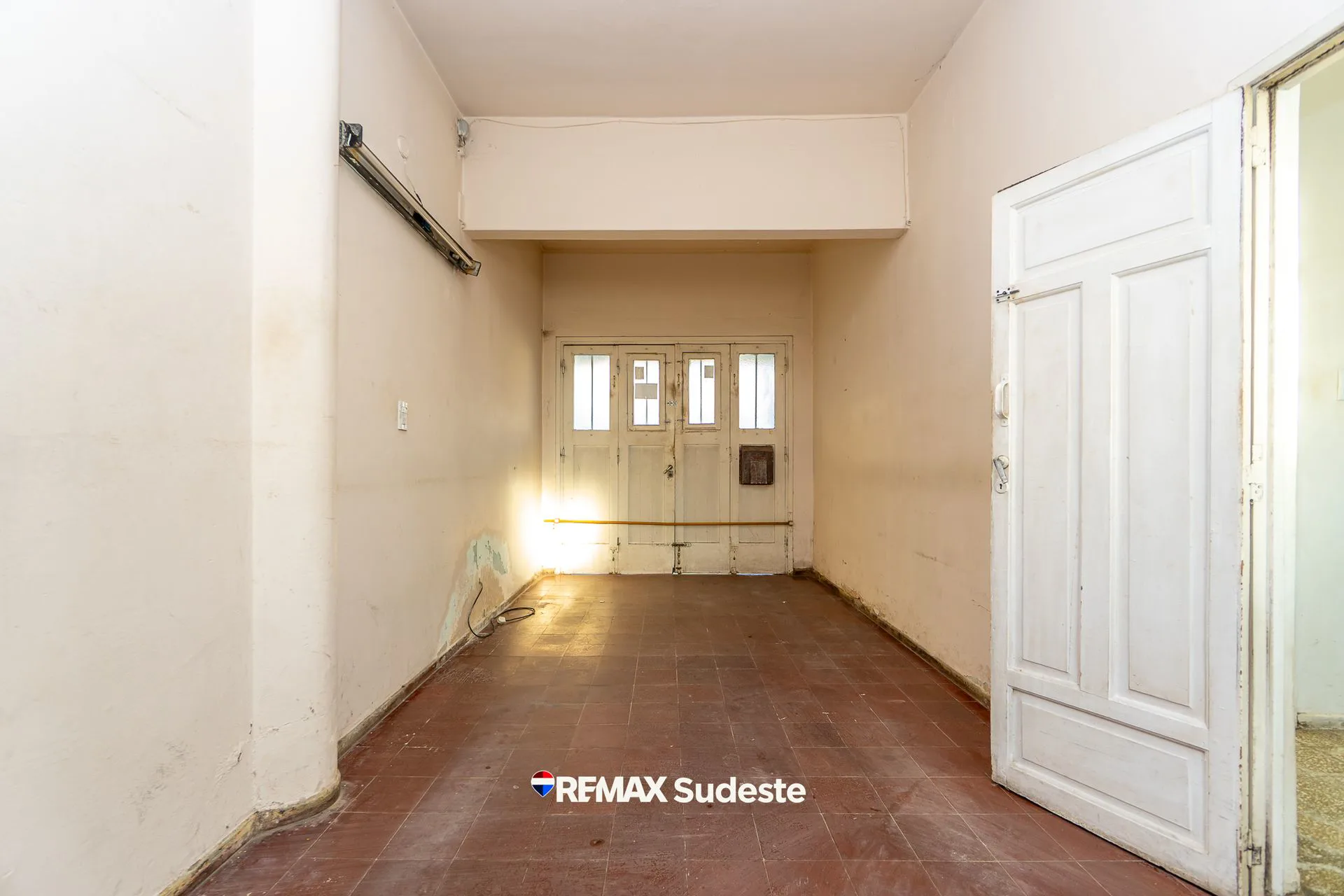 Venta casa dos plantas a metros del HAM foto 5