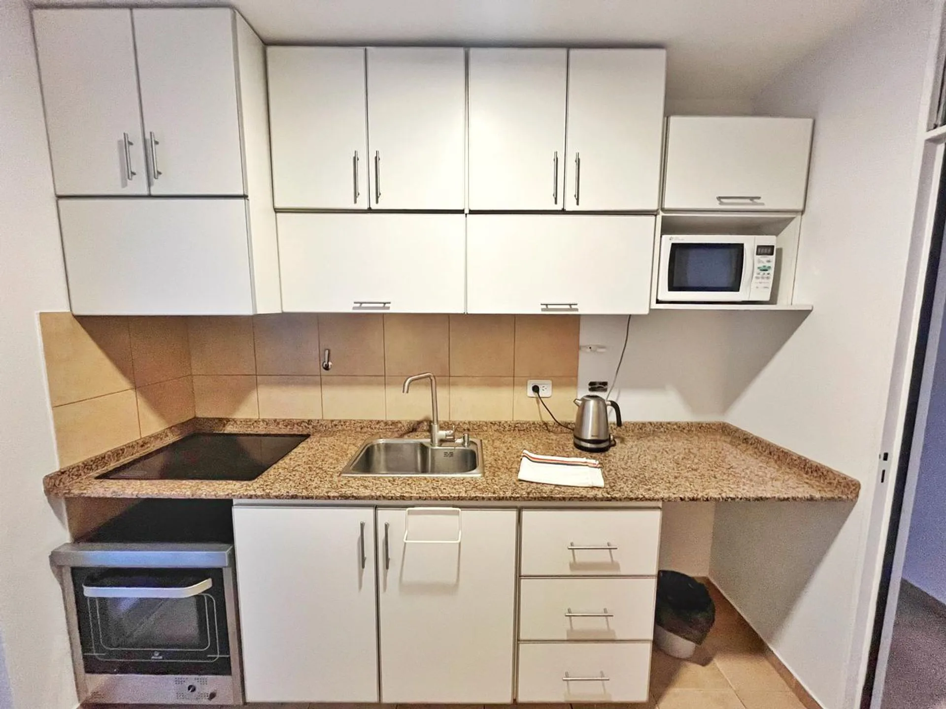VENTA DEPARTAMENTO PB COMPLEJO CERRADO 2 DORM. foto 2