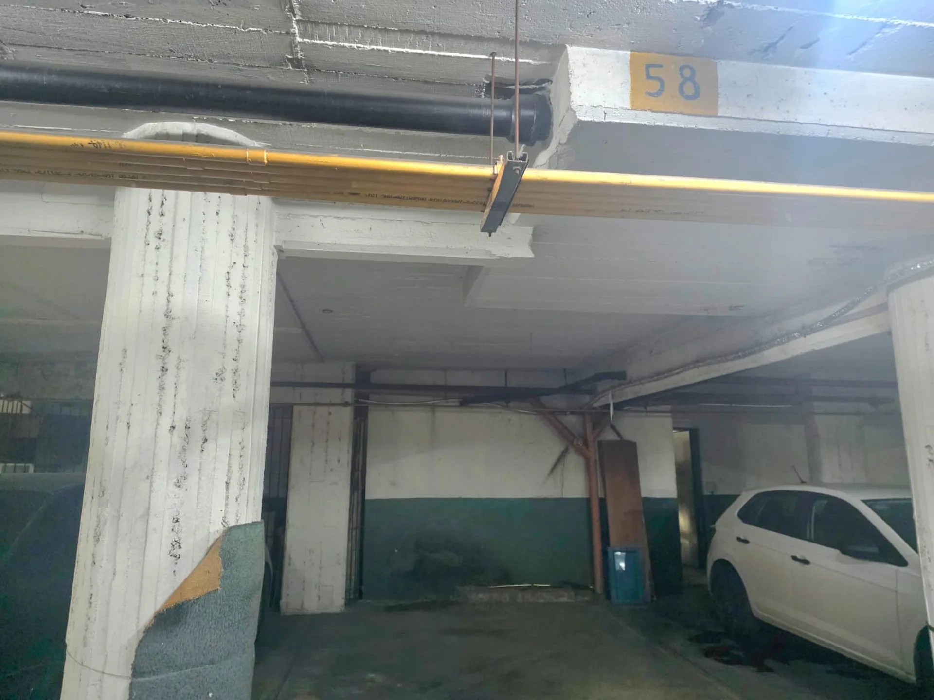 Cochera en Venta Once Edificio Escriturada foto 2