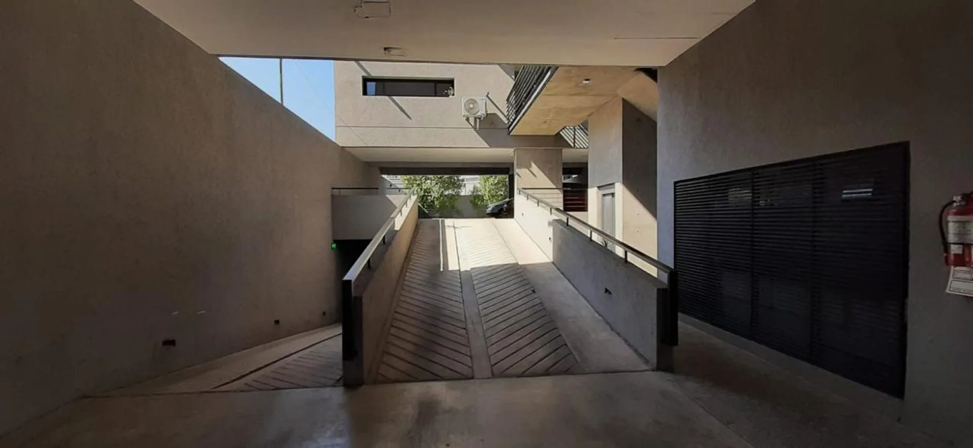 Loft en Moreno con balcon y cochera foto 4