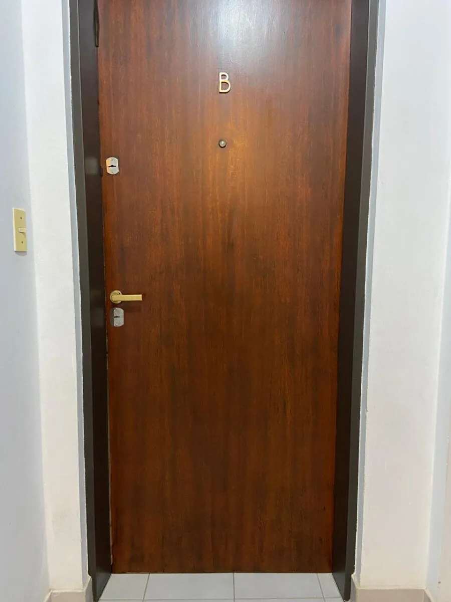EXCLUSIVO DEPARTAMENTO CON COCHERA SOBRE AV. ROCA - PUERTO MADRYN foto 2