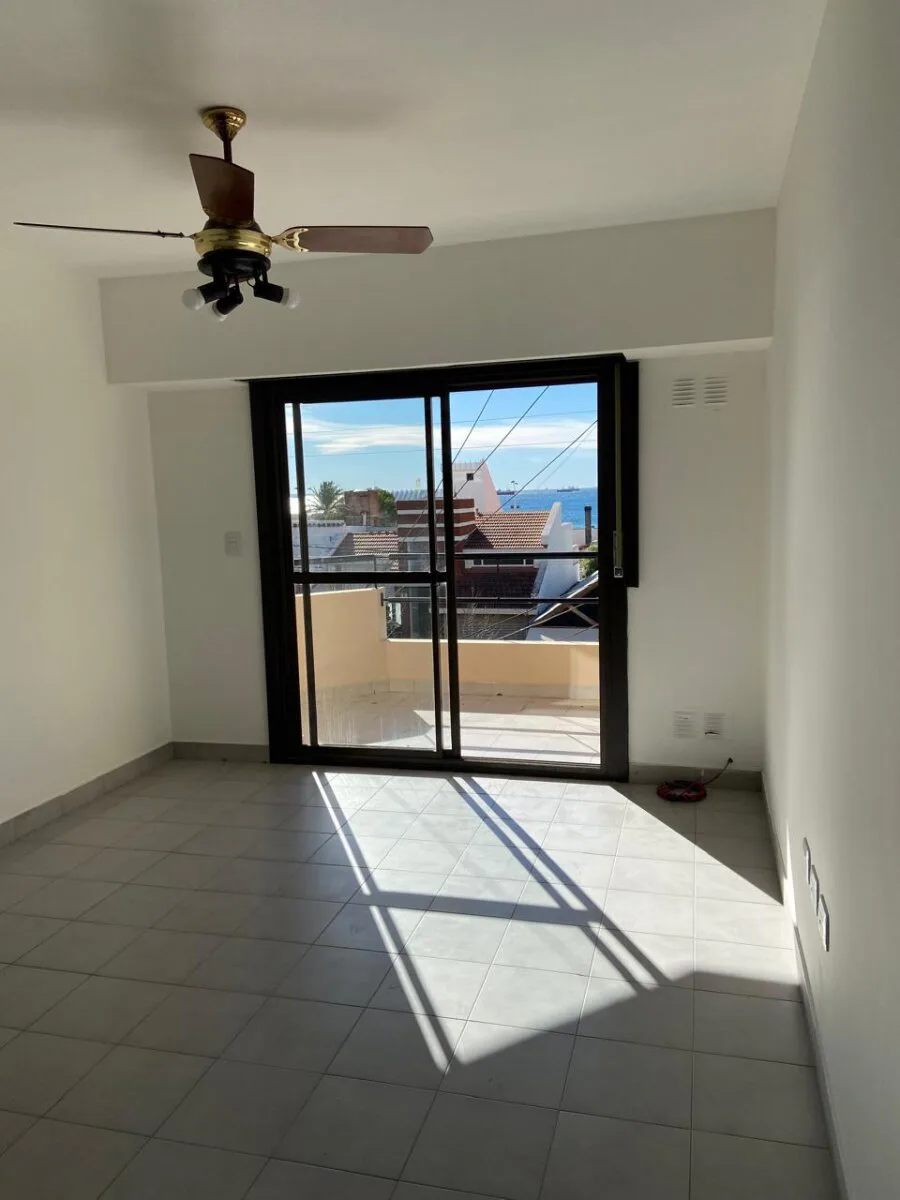 EXCLUSIVO DEPARTAMENTO CON COCHERA SOBRE AV. ROCA - PUERTO MADRYN foto 5