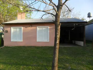 Casa Habitación. Club de Pescadores. Liebig. foto 1