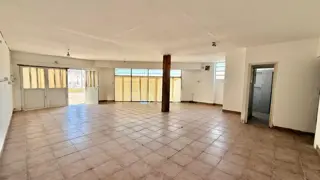 VENTA DE TRES LOCALES CON INGRESO PROPIO EN ESQUINA, RONDEAU 1600- BAHIA BLANCA foto 2