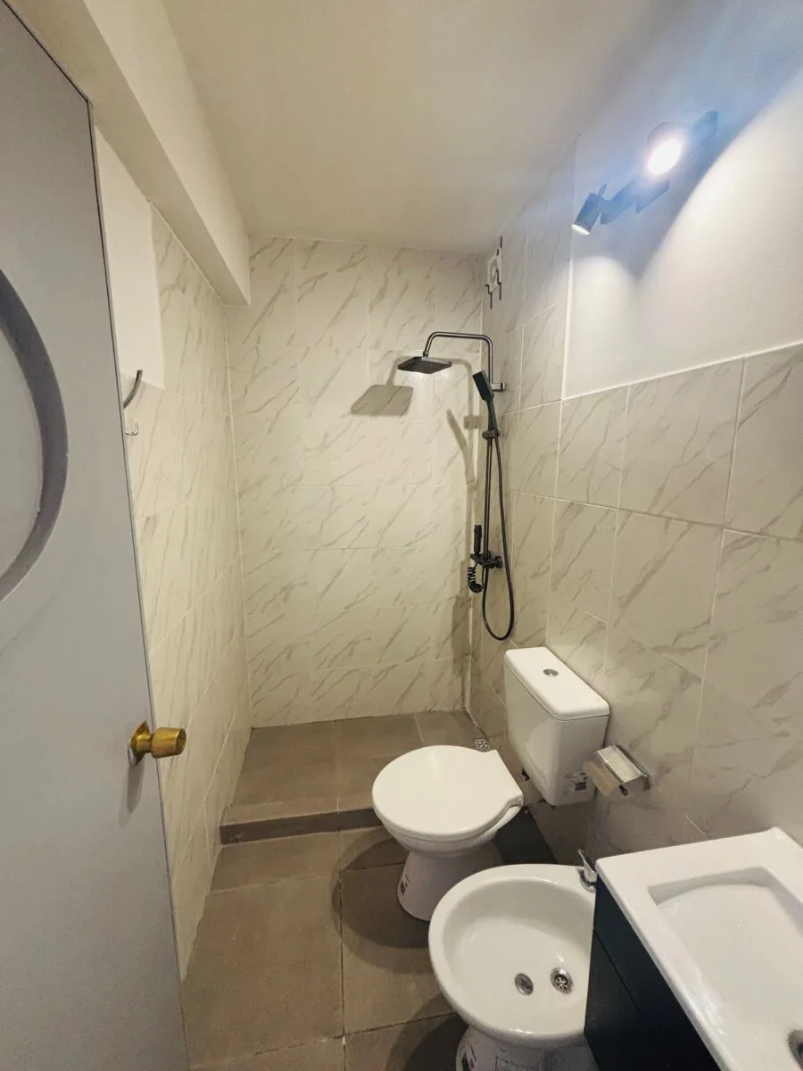 Se vende un departamento de 2 ambientes totalmente refaccionado - Recoleta foto 5