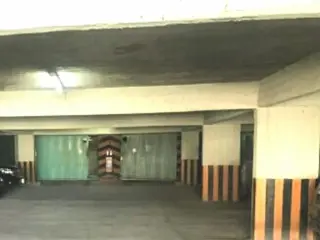 VENTA COCHERA CÉNTRICA - OPORTUNIDAD - foto 3