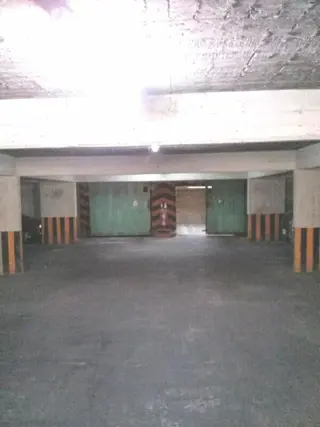 VENTA COCHERA CÉNTRICA - OPORTUNIDAD - foto 4