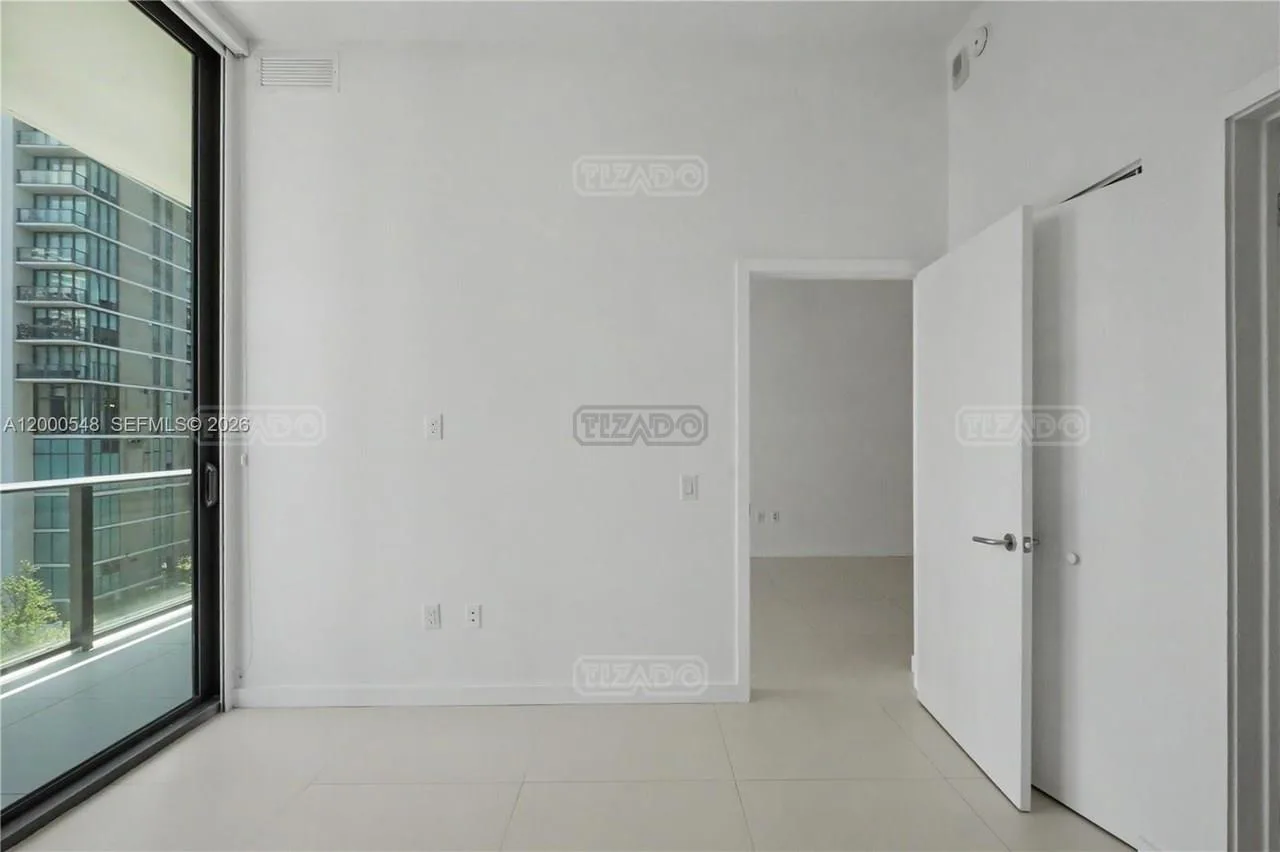 501 NE 31st #302 500 foto 5