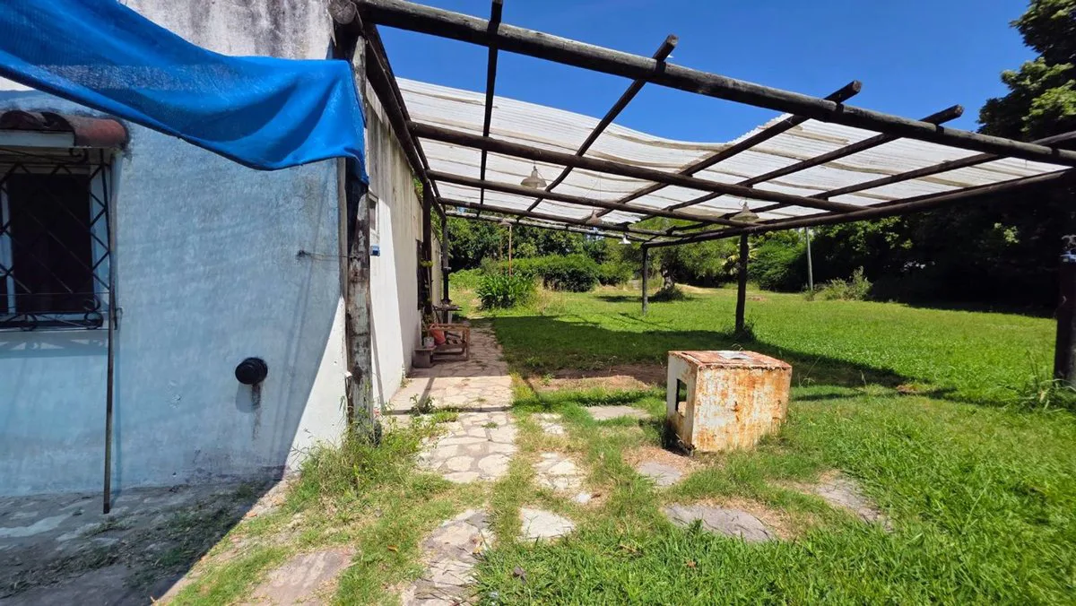 LOTE EN VENTA EN MONTE GRANDE EN ESQUINA foto 4