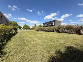 Acacias - Puertos del Lago. Escobar foto 3