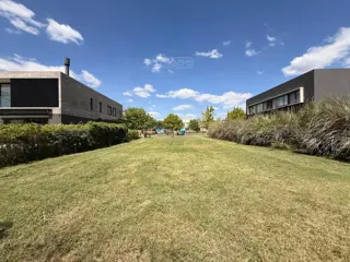 Acacias - Puertos del Lago. Escobar foto 4