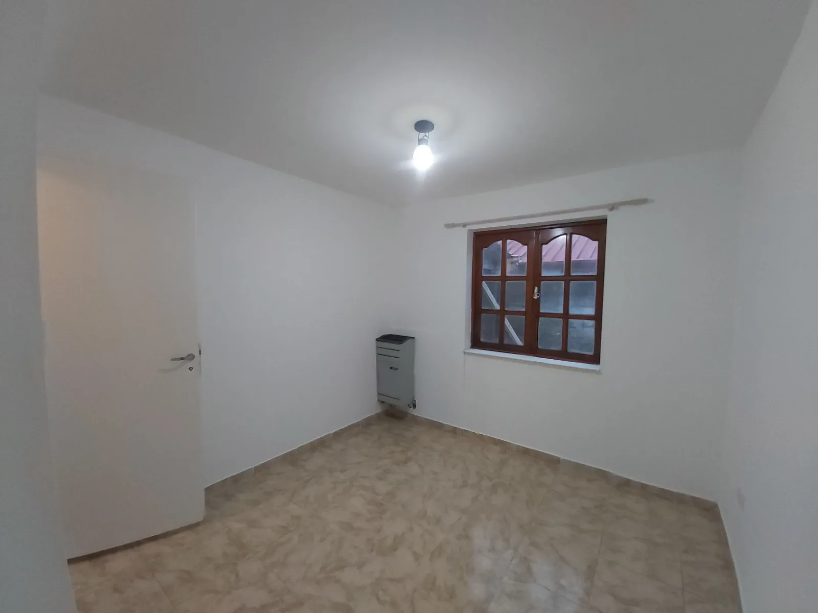 VENTA – CASA 3 DORMITORIOS – Bº INTEVU foto 4