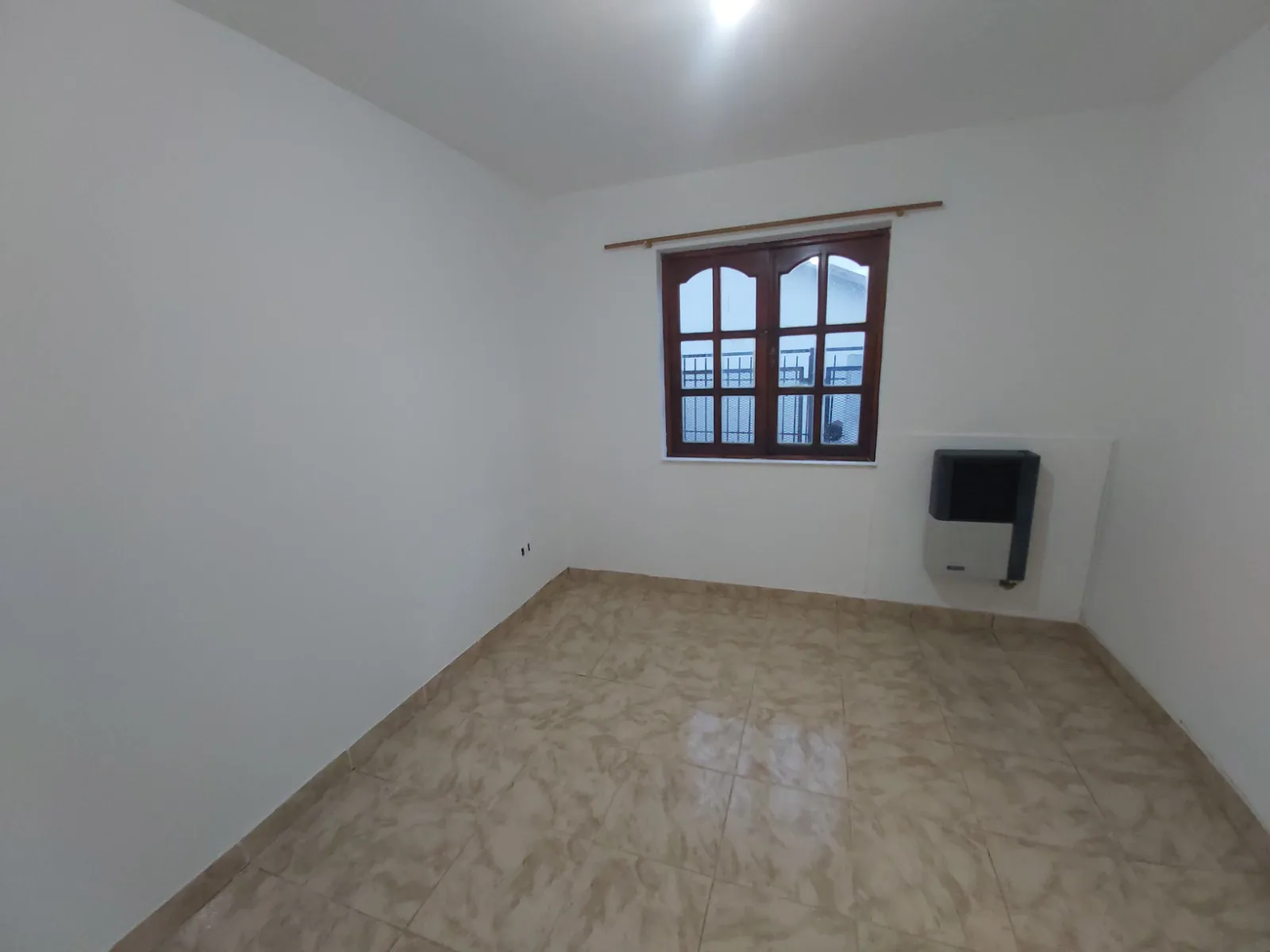 VENTA – CASA 3 DORMITORIOS – Bº INTEVU foto 5