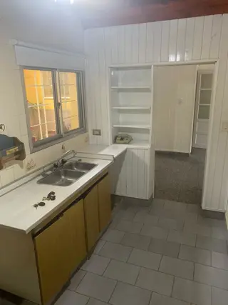 SE VENDE HERMOSA CASA CENTRICA – C. DE PATAGONES foto 3