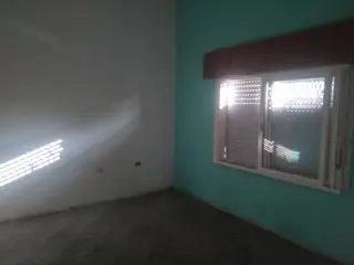 Venta casa 3 ambientes con garage zona Billinghurst. Oportunidad foto 4