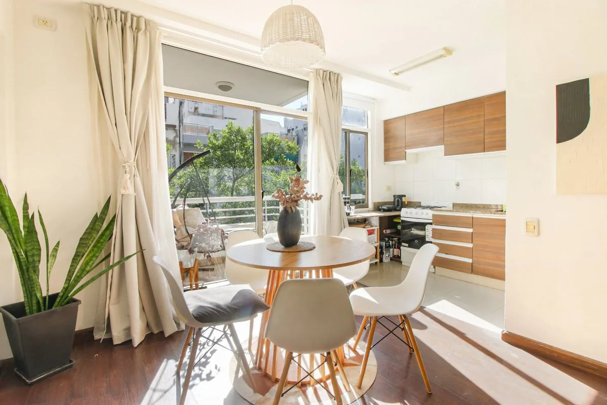 VENTA DEPTO LOFT CABALLITO CON PILETA Y COCHERA foto 3