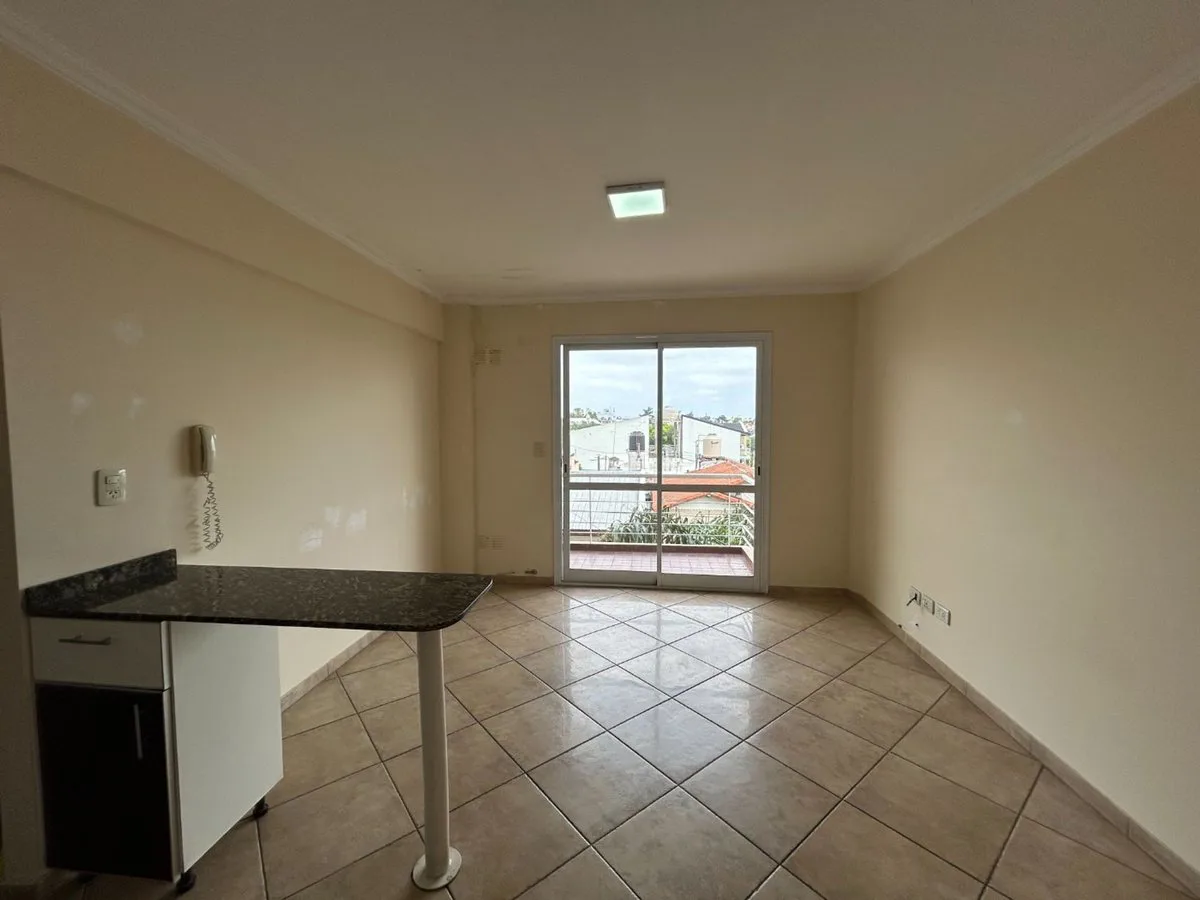 VENTA DEPARTAMENTO RAMOS MEJIA 2 AMBIENTES foto 5