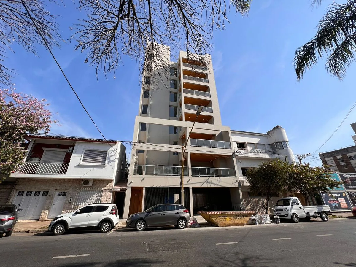 VENTA PISO 3 DORM.-BALCON AL NORTE-B.CANDIOTI- foto 2
