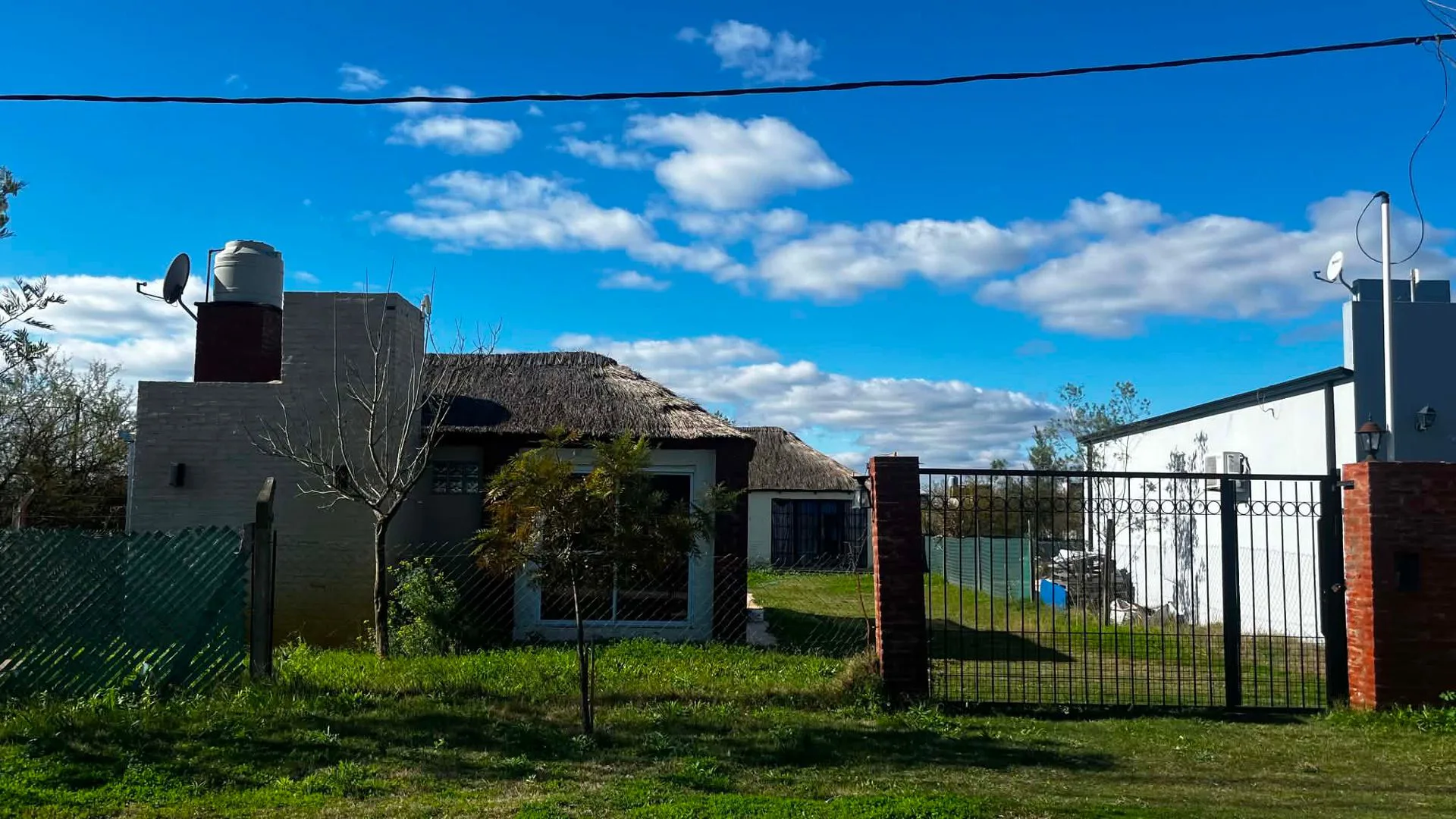 SE VENDE QUINTA EN LAGOS DEL LEYES foto 2