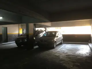 Cochera Paraguay 924 y Av 9 de Julio - Microcentro / Retiro - Gran Accesibilidad foto 3