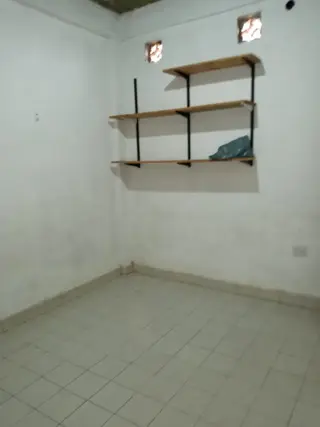 Alquiler de local en Burzaco foto 2