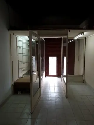 Alquiler de local en Burzaco foto 5